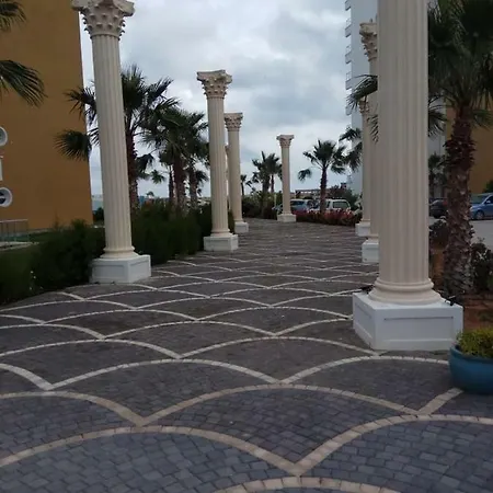 Long Ceaser * Agios Georgios (Famagusta)